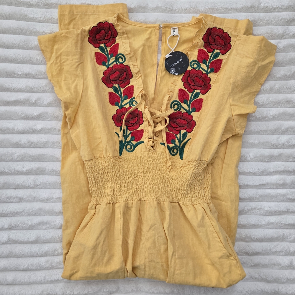 Women's Floral Embroidered Jumpsuit | Casual, Short Sleeves, Pockets! ✨️ - Picture 7 of 10